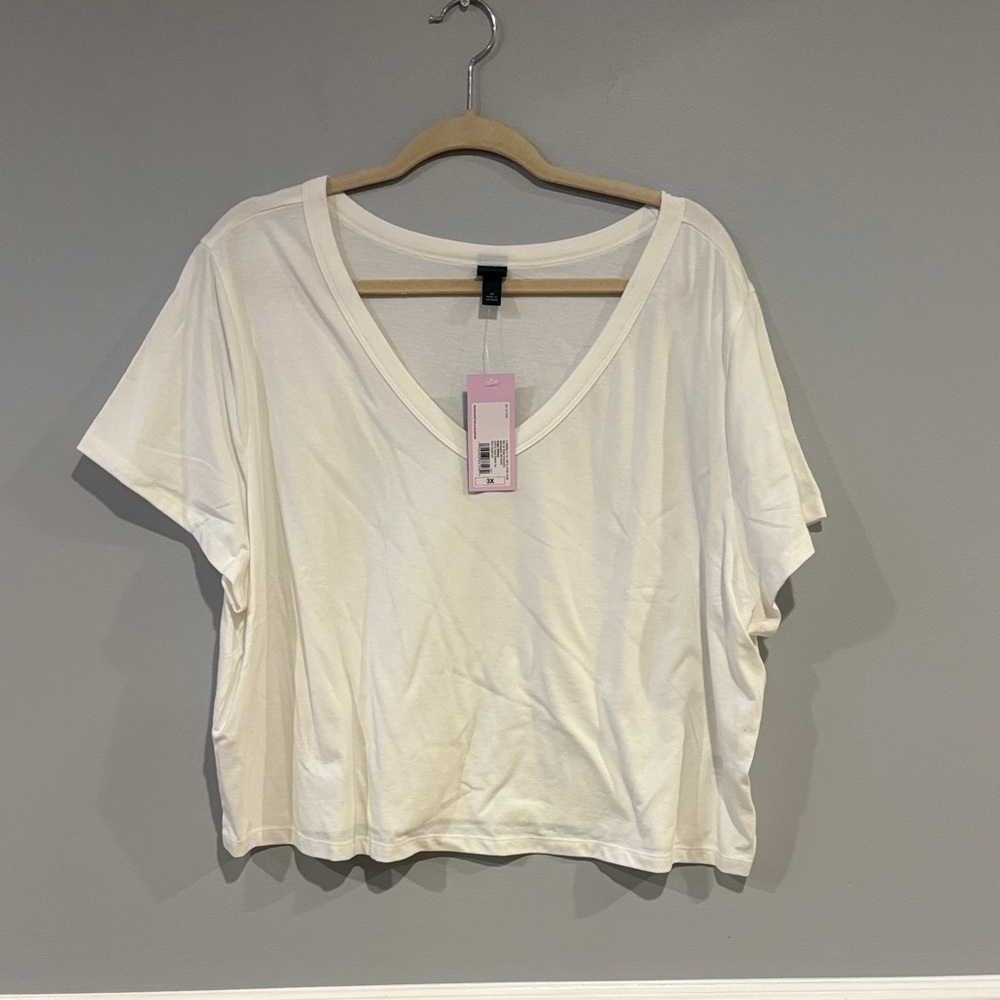 wild fable white V‑Neck Short Sleeve Cropped Tee